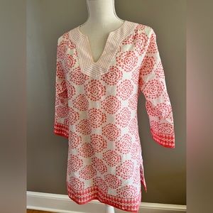 Vineyard Vines tunic swim cover up.  Small